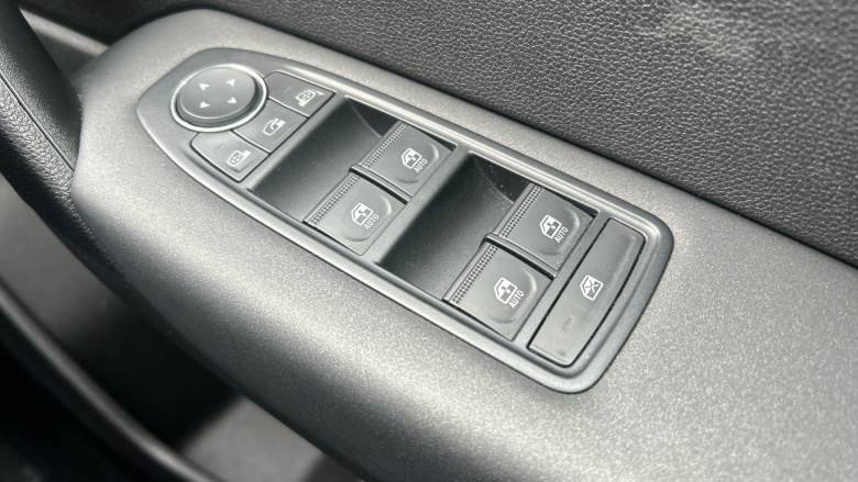 Renault Captur 1.5 dCi 95 Iconic 5dr Diesel Hatchback